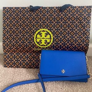 Tory Burch Crossbody / Wallet 💙